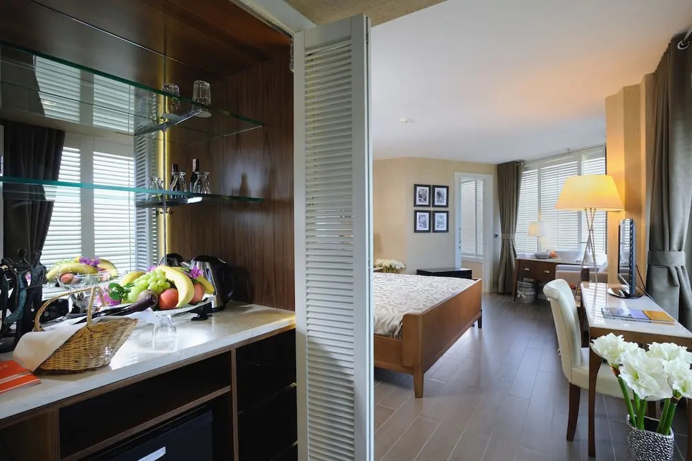 هتل الگانس اینترنشنال